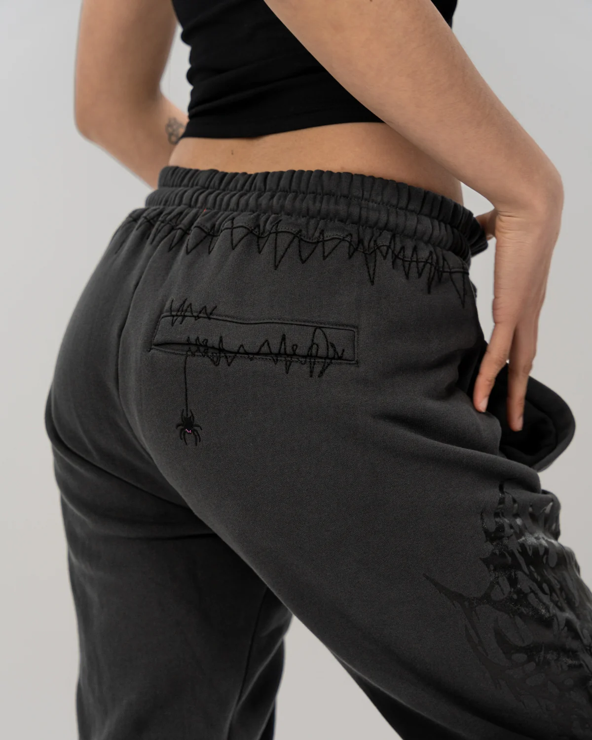 The Weaver Bottoms - Image 6